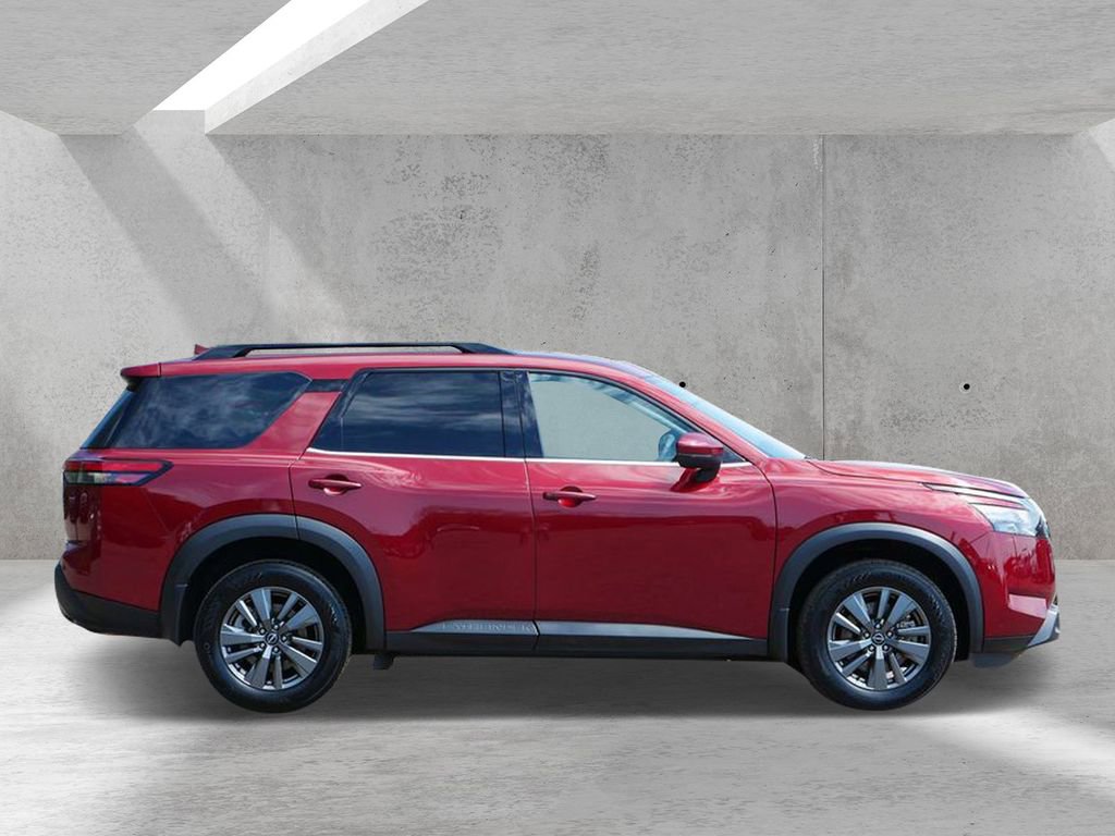 Used 2024 Nissan Pathfinder SV w/ SV Premium Package AWD/4WD image 2