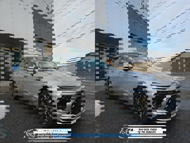 Used 2025 Hyundai Sonata SEL image 1