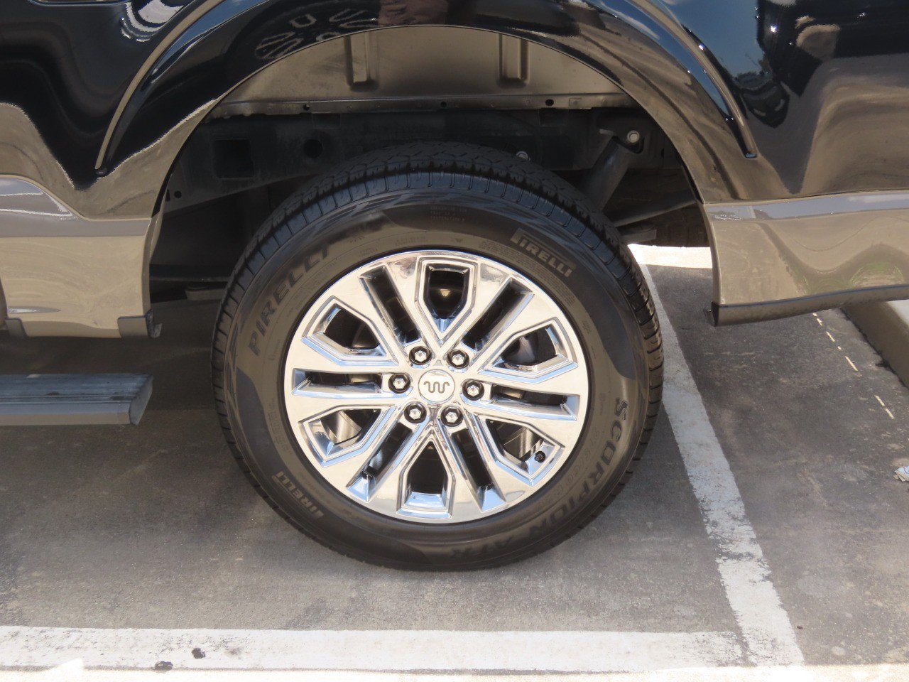 Certified 2025 Ford F150 King Ranch w/ FX4 Off-Road Package AWD/4WD image 7