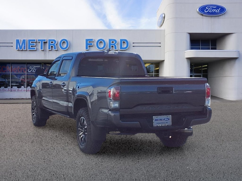 Used 2022 Toyota Tacoma TRD Sport AWD/4WD image 5
