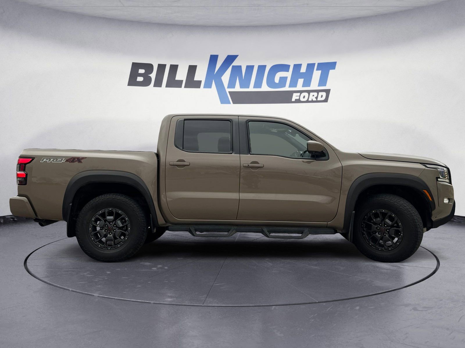 Used 2023 Nissan Frontier PRO-4X w/ Pro-4X Premium Package image 6