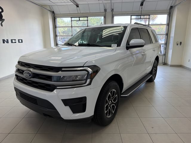 Certified 2022 Ford Expedition XLT AWD/4WD image 3