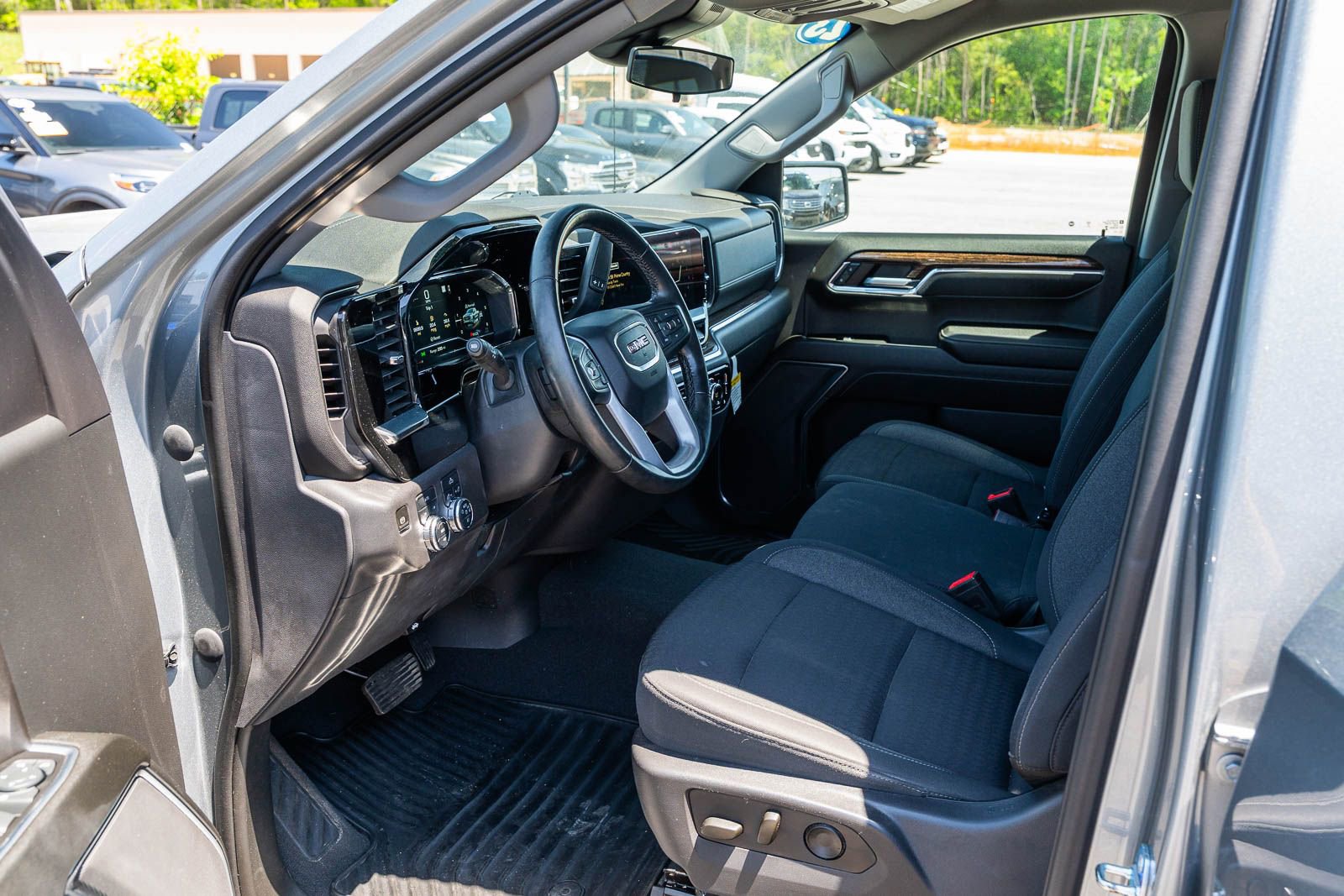 Used 2023 GMC Sierra 1500 Elevation AWD/4WD image 24