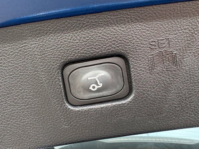 Certified 2024 Ford Edge SEL w/ Convenience Package AWD/4WD image 16
