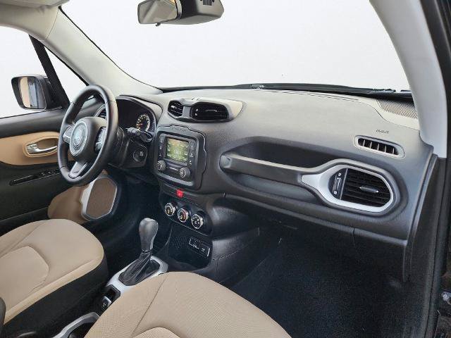 Used 2017 Jeep Renegade Latitude FWD image 26