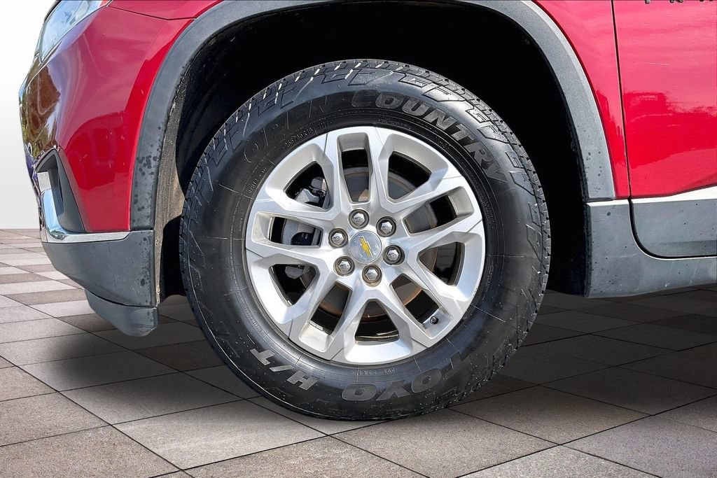 Used 2020 Chevrolet Traverse LT FWD image 9