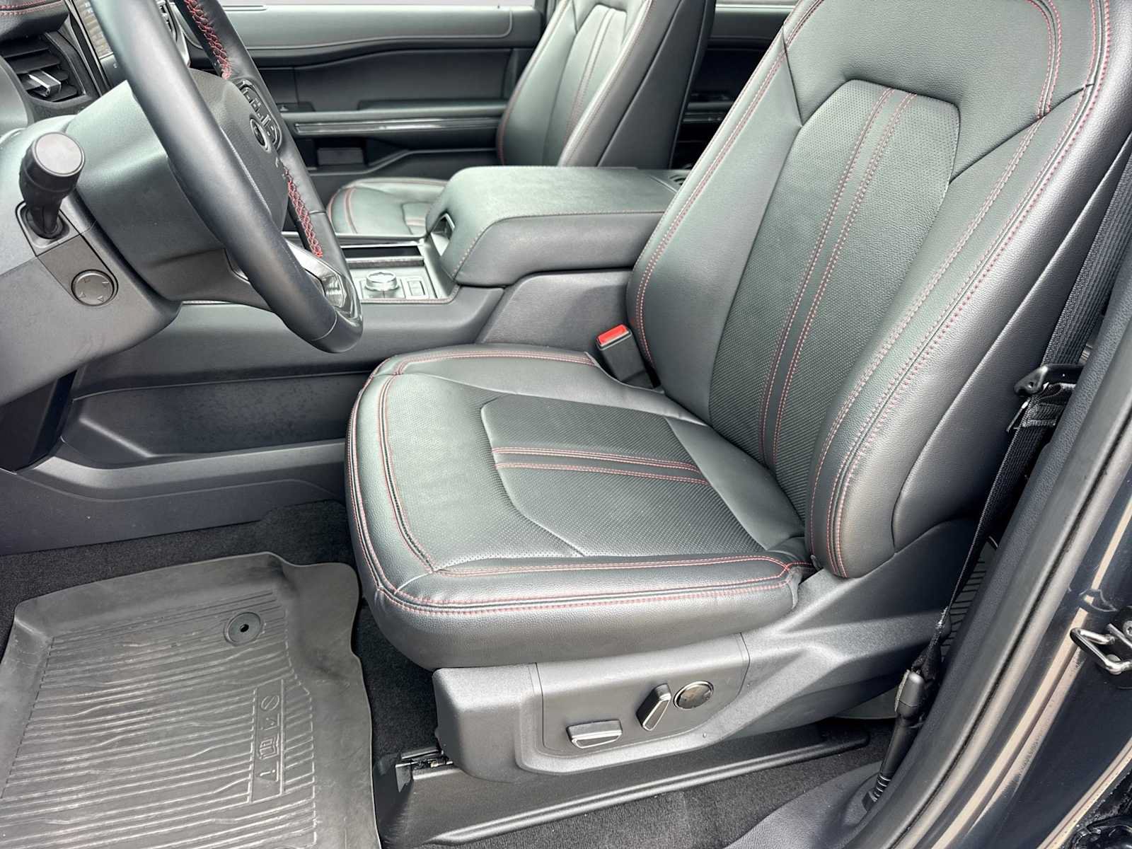 Certified 2024 Ford Expedition Limited AWD/4WD image 15