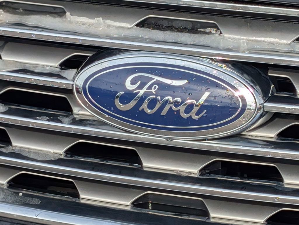 Certified 2024 Ford Edge Titanium image 11