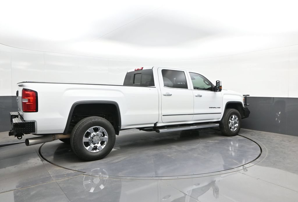 Used 2019 GMC Sierra 3500 Denali w/ Duramax Plus Package AWD/4WD image 15