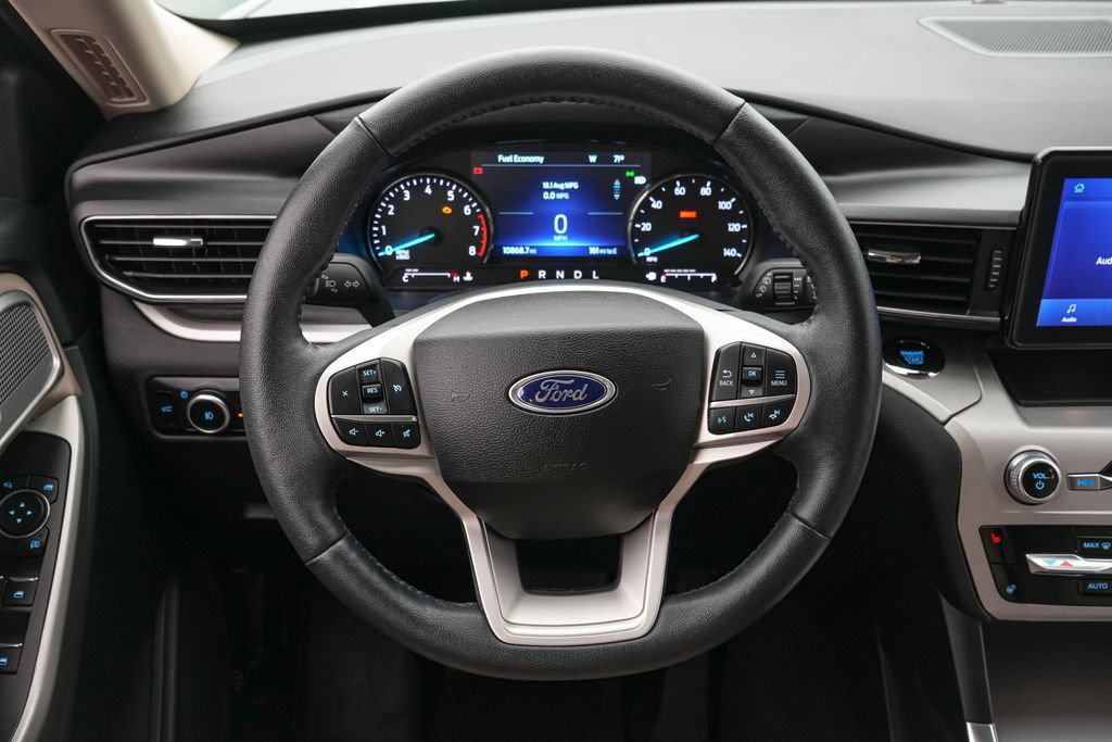 Certified 2024 Ford Explorer XLT w/ Equipment Group 202A AWD/4WD image 13