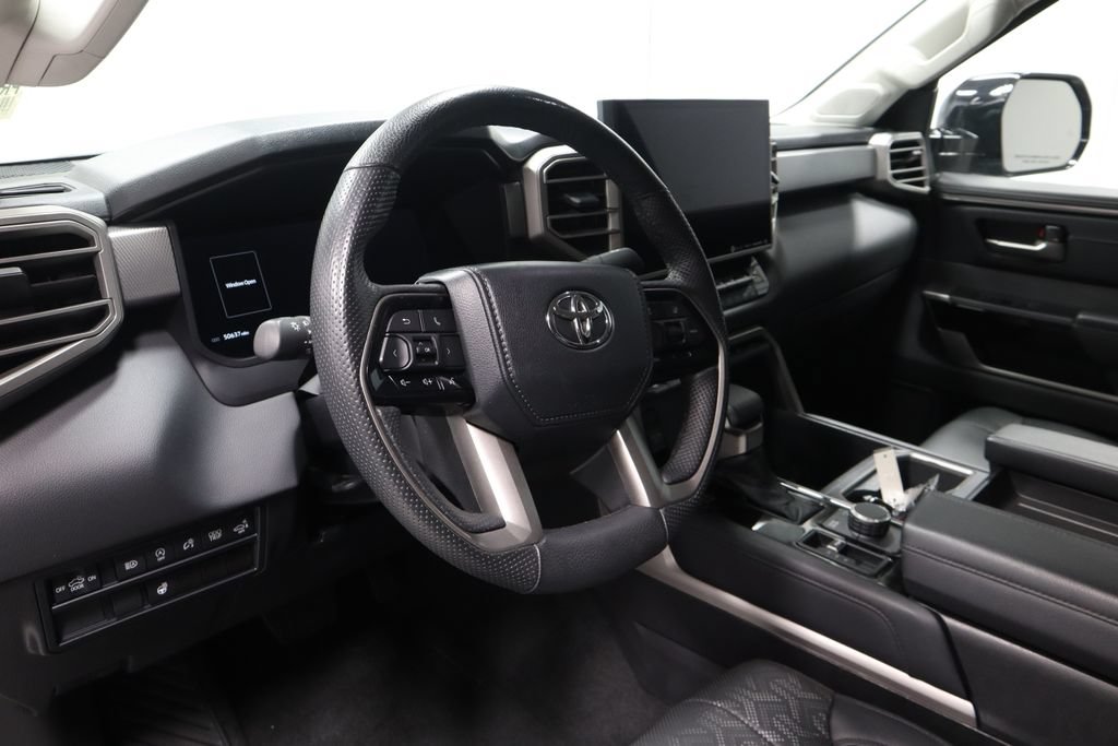 Used 2024 Toyota Tundra Limited AWD/4WD image 27