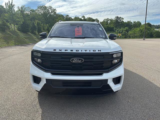 Certified 2025 Ford Expedition Platinum w/ Stealth Appearance Package AWD/4WD image 7