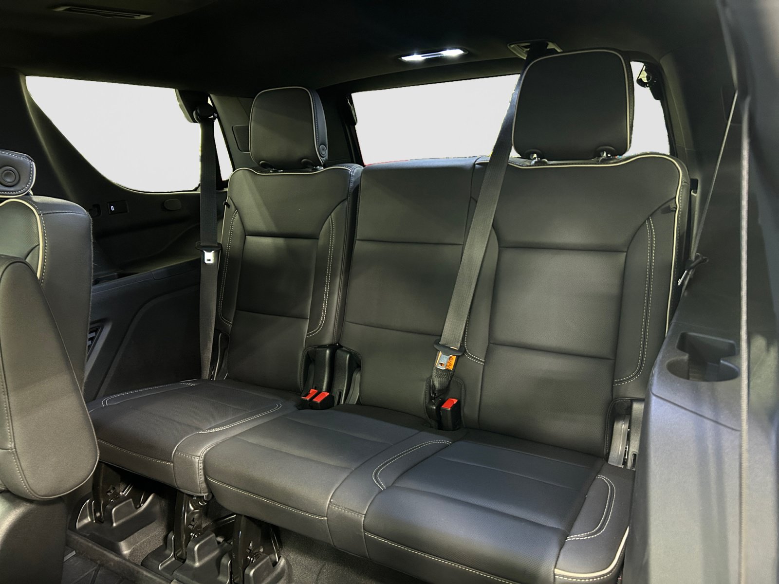 Used 2023 Chevrolet Tahoe Premier w/ Premium Package 2 AWD/4WD image 20