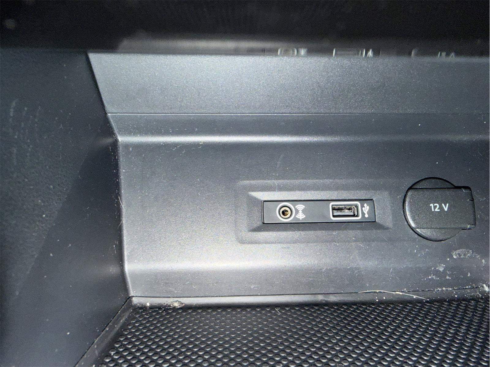 Used 2019 Volkswagen Atlas SEL R-Line FWD image 26