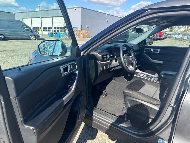 Certified 2023 Ford Explorer XLT image 7