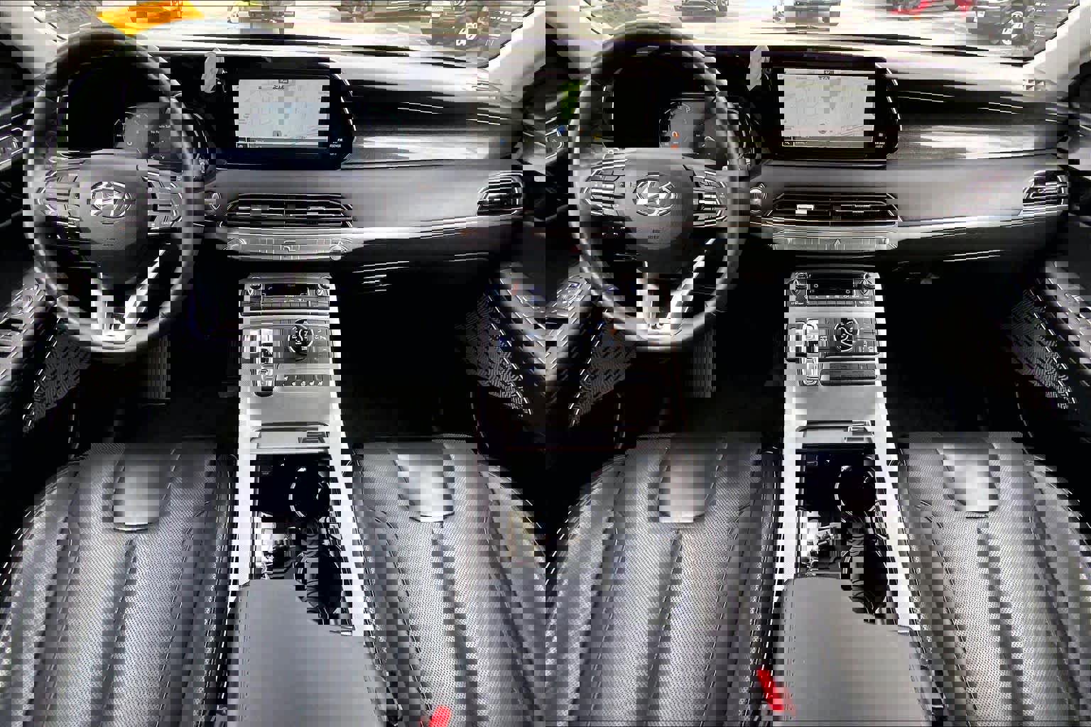 Used 2021 Hyundai Palisade Limited w/ Winter Package image 14