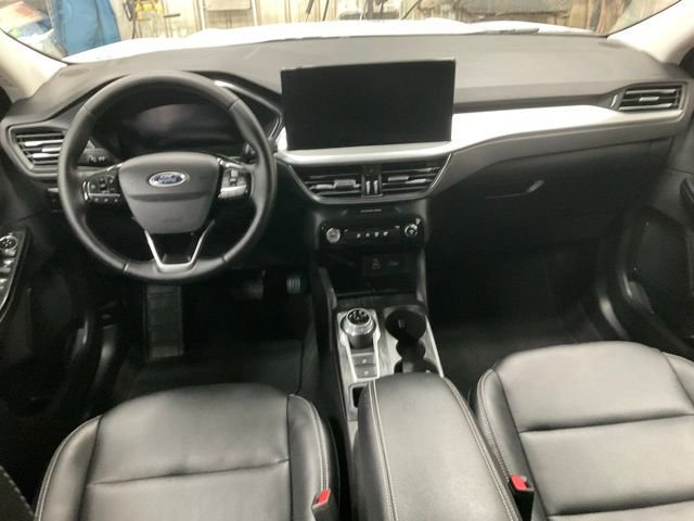 Certified 2025 Ford Escape Platinum image 9