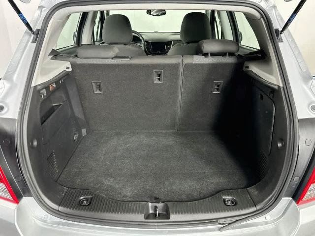 Used 2020 Chevrolet Trax LS FWD image 19