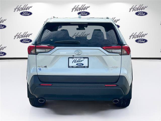 Used 2025 Toyota RAV4 XLE Premium w/ Weather Package FWD image 7