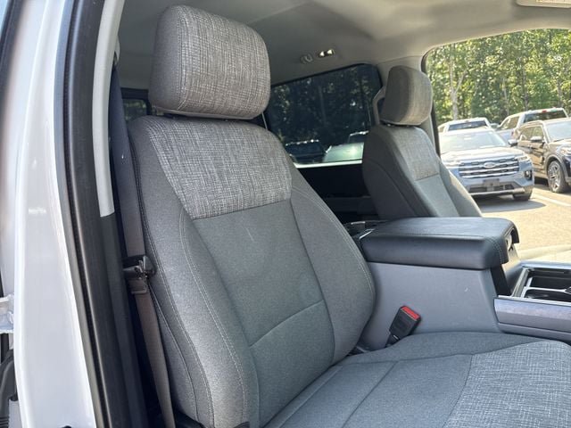 Certified 2023 Ford F250 XLT w/ FX4 Off-Road Package AWD/4WD image 23