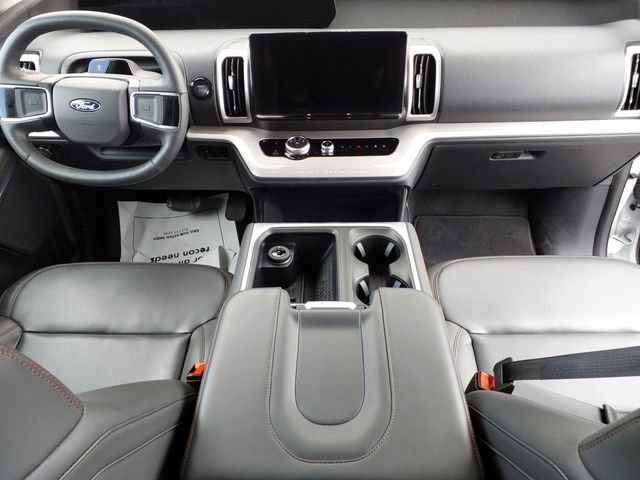 Certified 2025 Ford Expedition Active AWD/4WD image 11