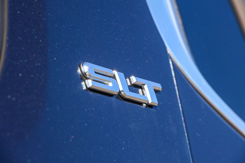 Used 2019 GMC Acadia SLT AWD/4WD image 23