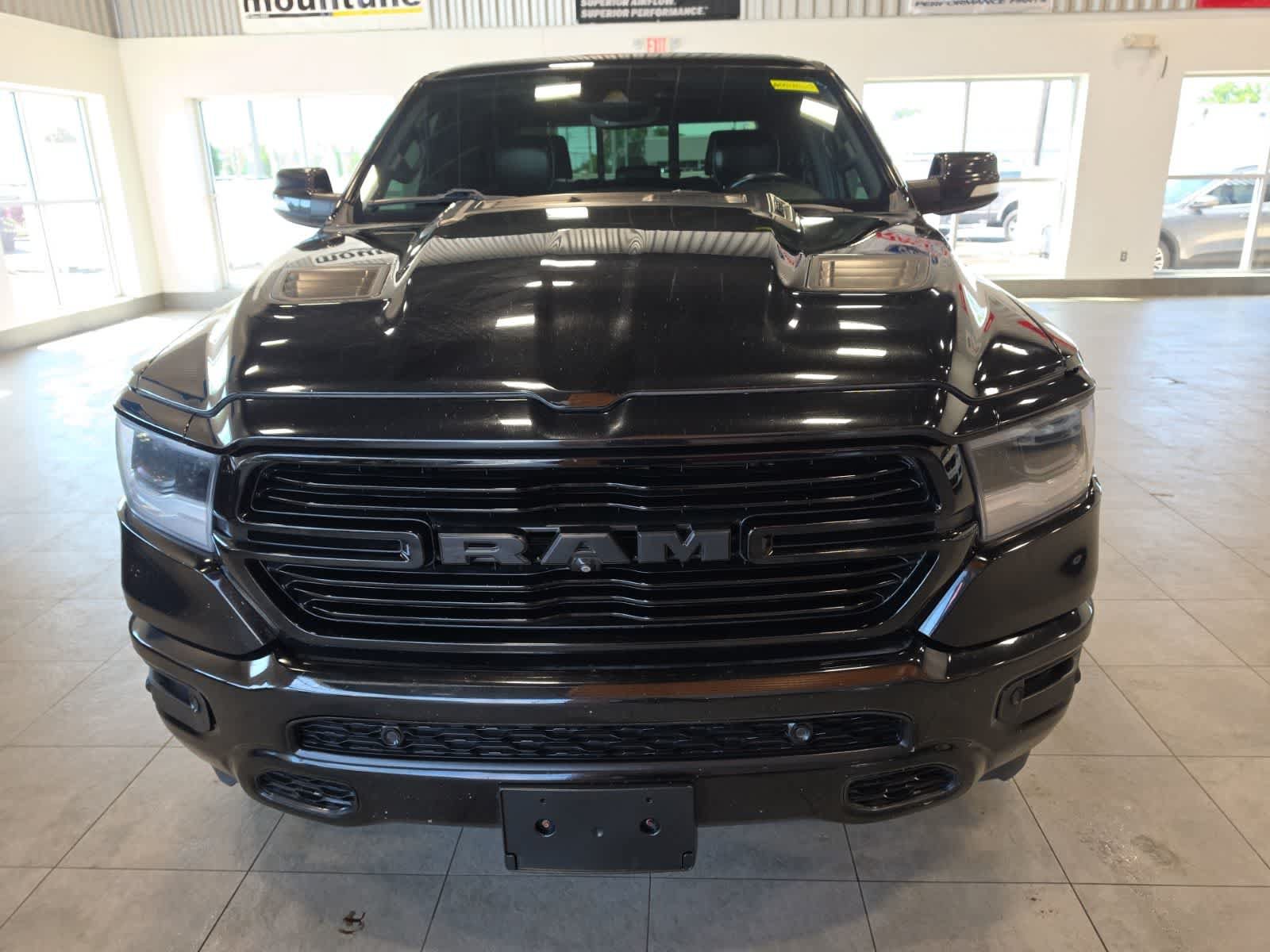 Used 2019 RAM 1500 Laramie AWD/4WD image 3