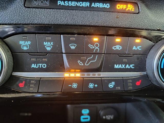 Certified 2022 Ford Escape SEL FWD image 16