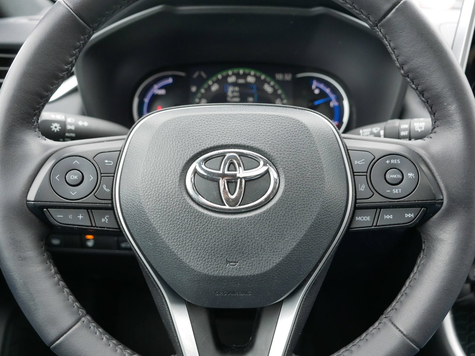 Used 2024 Toyota RAV4 SE w/ Convenience Package AWD/4WD image 28