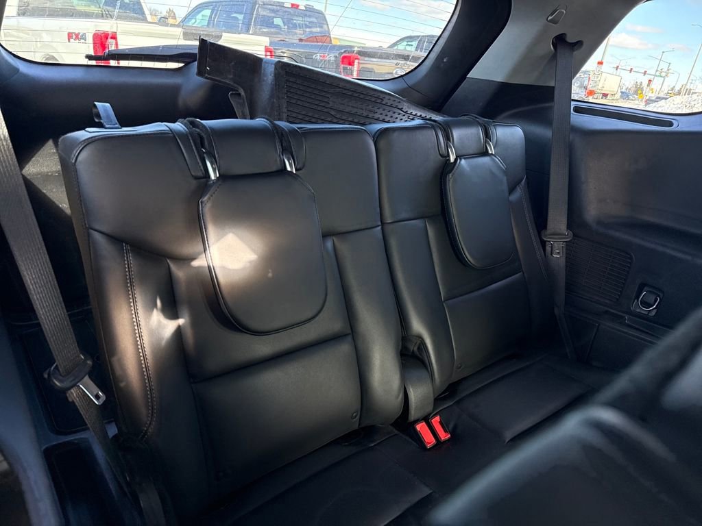 Certified 2022 Ford Explorer XLT w/ Equipment Group 202A image 10