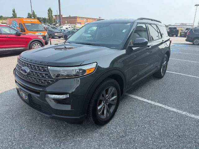 Certified 2022 Ford Explorer XLT w/ Equipment Group 202A AWD/4WD image 4