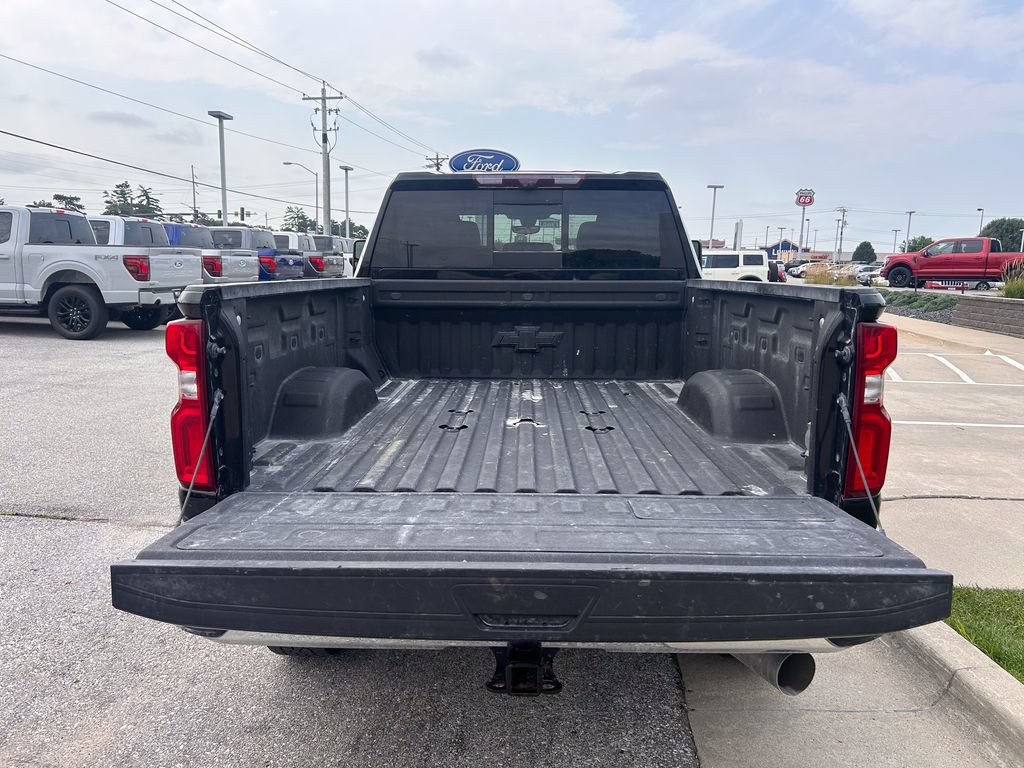 Used 2023 Chevrolet Silverado 2500 LTZ w/ LTZ Plus Package AWD/4WD image 17