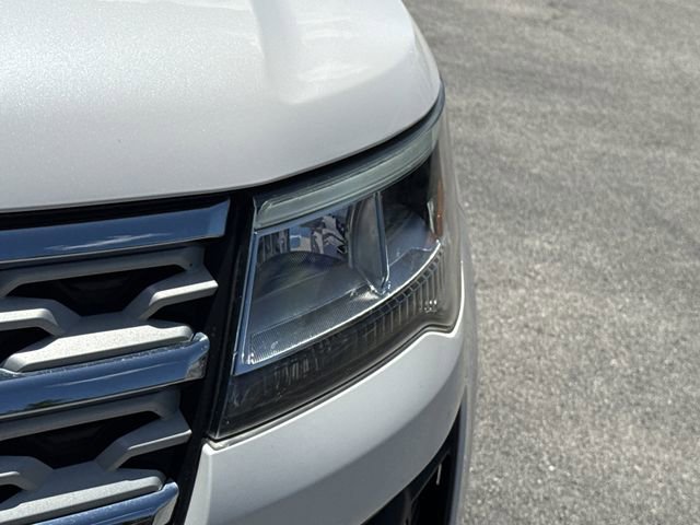 Certified 2018 Ford Explorer XLT w/ Equipment Group 202A FWD image 17