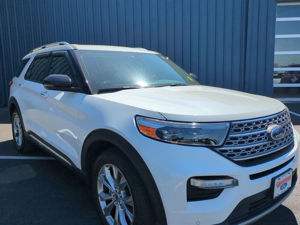 Certified 2021 Ford Explorer Limited w/ Equipment Group 301A image 8