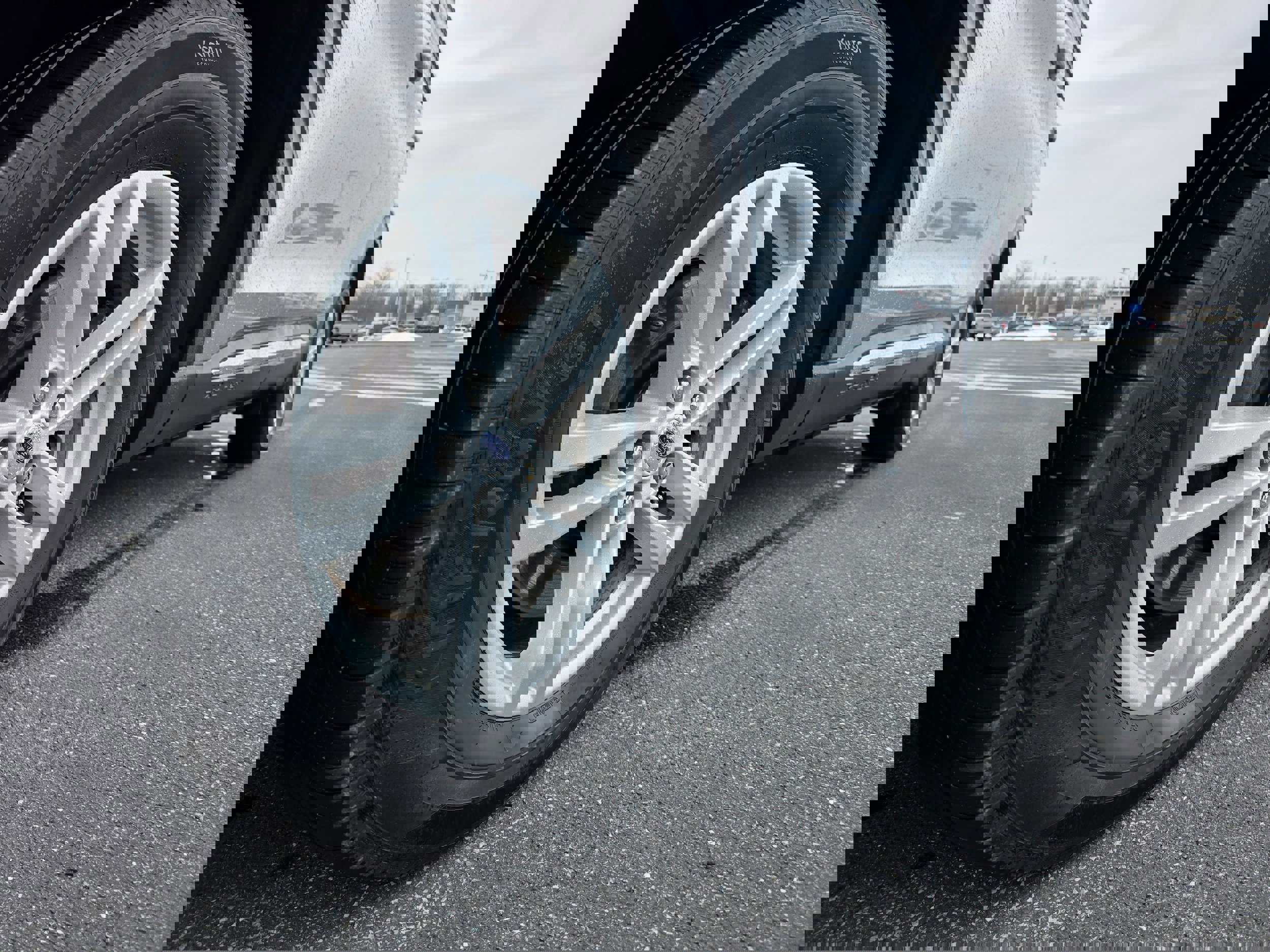 Certified 2023 Ford Explorer XLT w/ Equipment Group 202A image 22