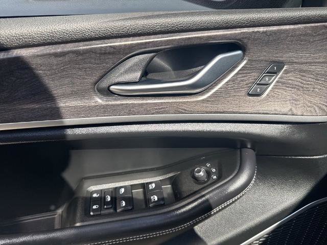 Used 2021 Jeep Grand Cherokee L Limited AWD/4WD image 11