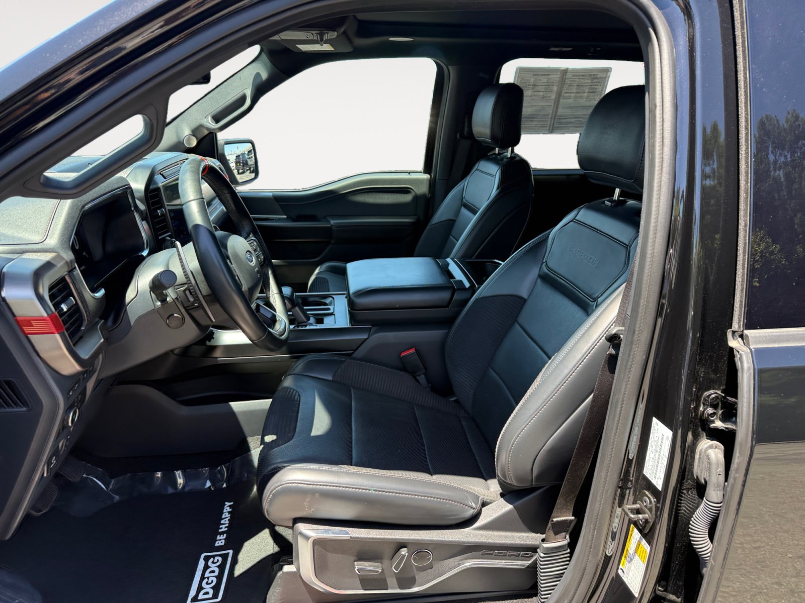 Certified 2023 Ford F150 Raptor w/ Raptor Carbon Fiber Package AWD/4WD image 10