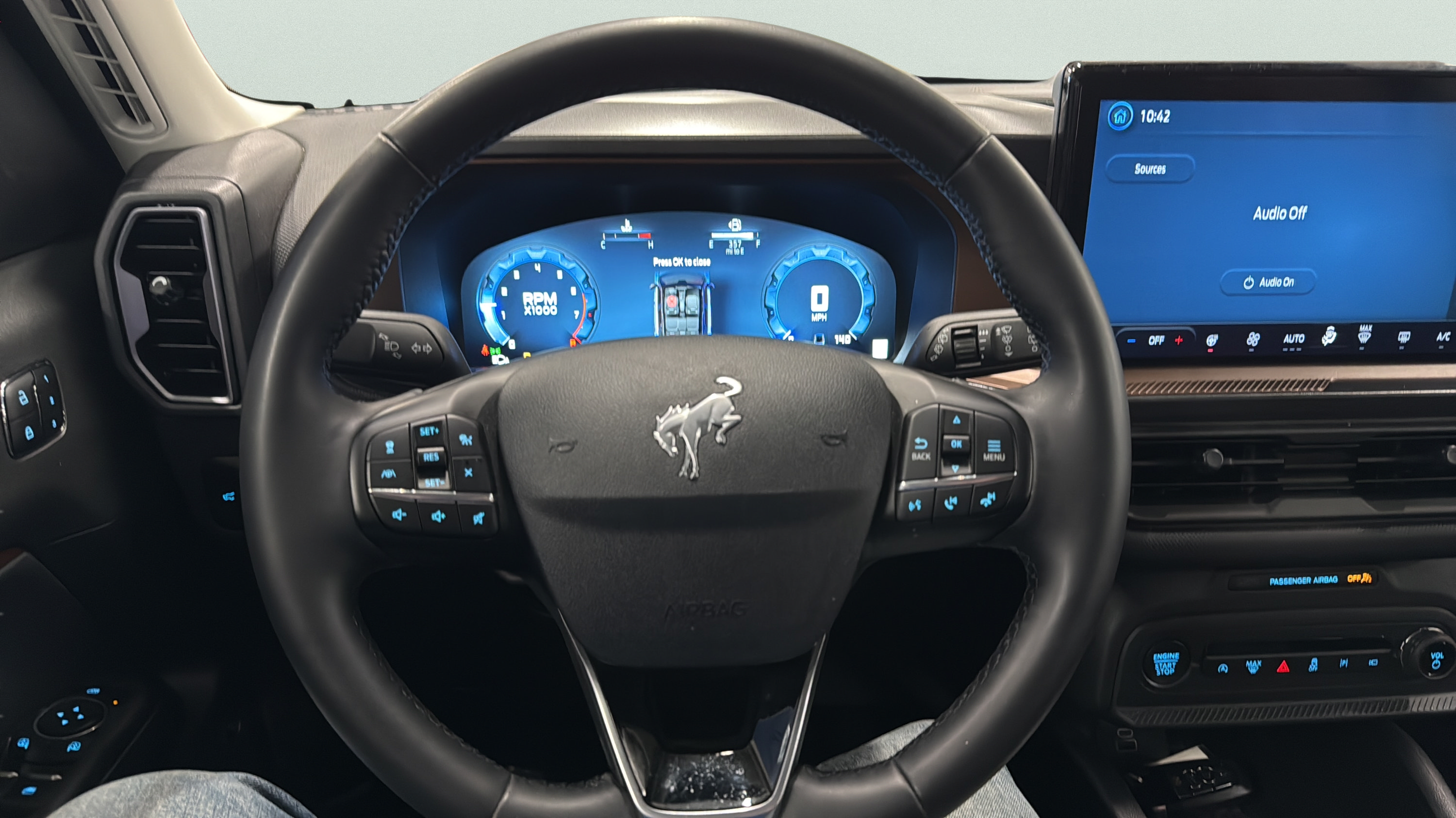 Certified 2025 Ford Bronco Sport Outer Banks w/ Outer Banks Tech Package+ AWD/4WD image 21