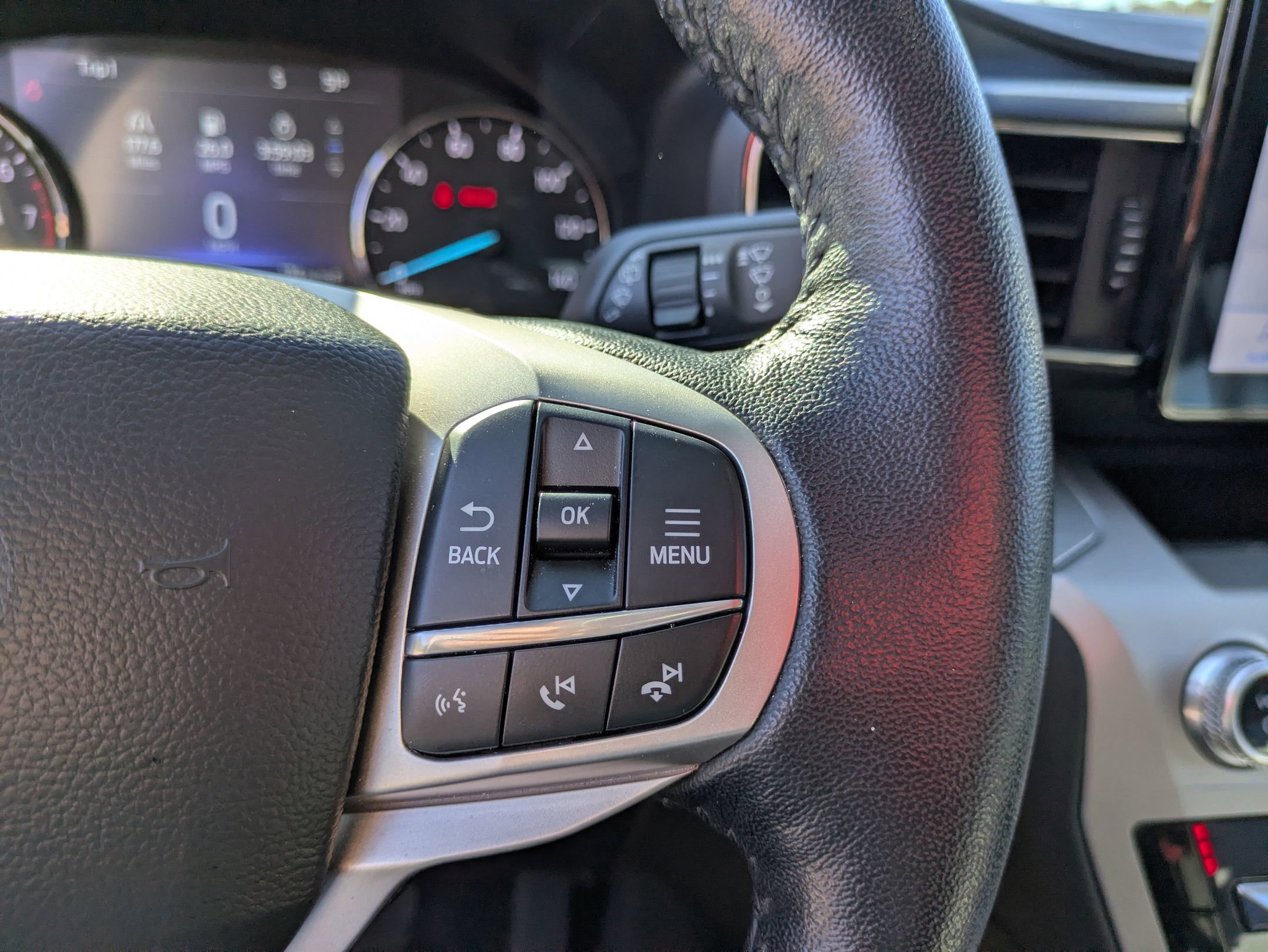 Certified 2022 Ford Explorer XLT w/ Equipment Group 202A image 19