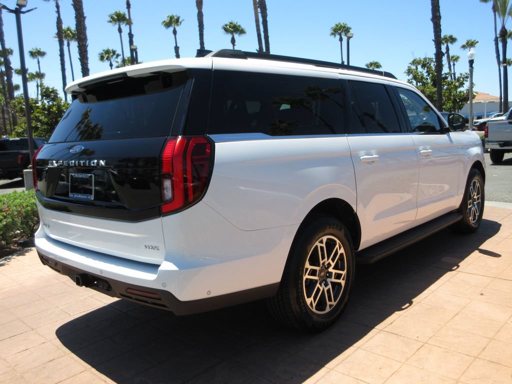 Certified 2025 Ford Expedition Max Active RWD image 4