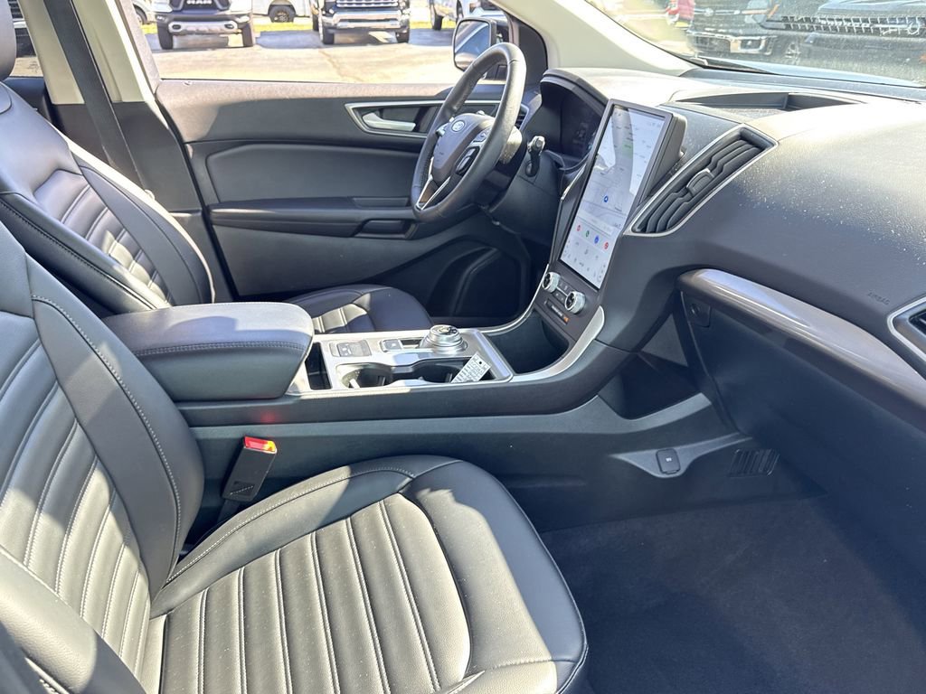 Certified 2024 Ford Edge SEL image 14