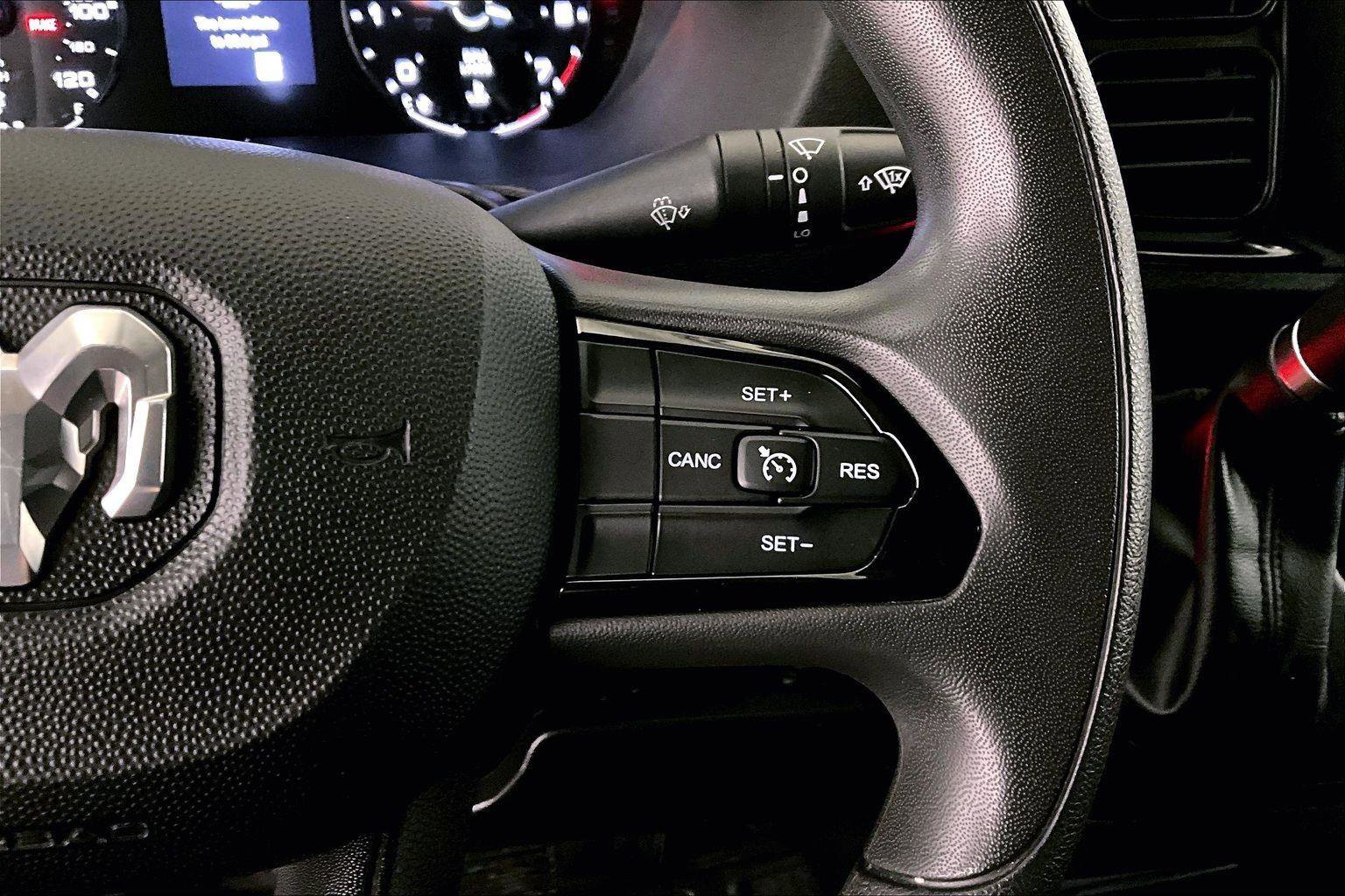 Used 2023 RAM ProMaster 2500 w/ Convenience Group image 18