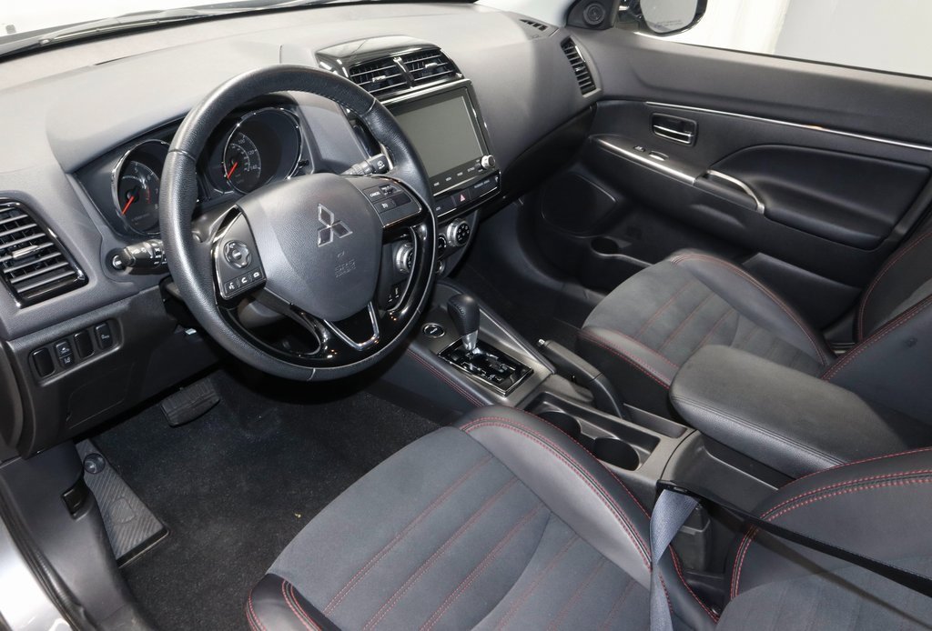 Used 2024 Mitsubishi Outlander Sport SE image 25
