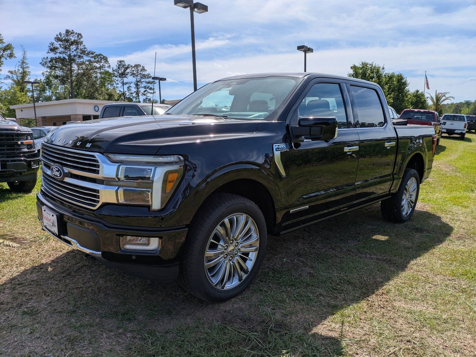 Certified 2025 Ford F150 Platinum w/ Equipment Group 703A Plus AWD/4WD image 4