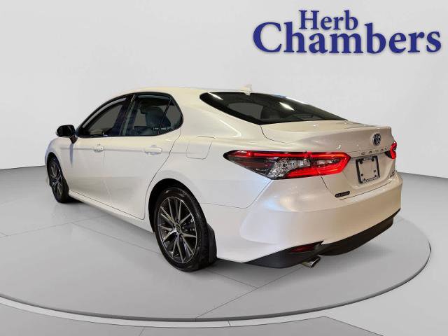 Used 2024 Toyota Camry XLE w/ Navigation Package FWD image 3