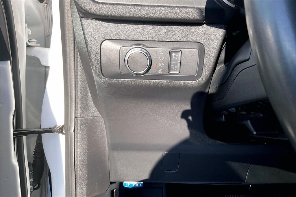 Certified 2022 Ford Escape SE w/ Cold Weather Package AWD/4WD image 36