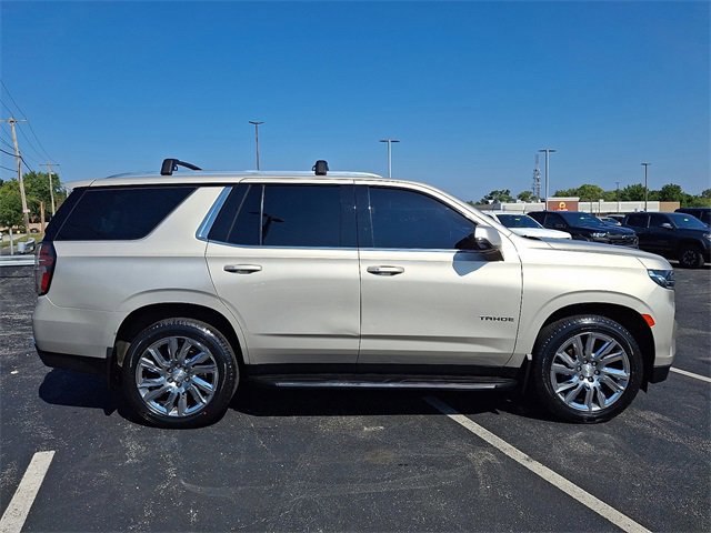 Used 2021 Chevrolet Tahoe LT w/ Luxury Package image 2