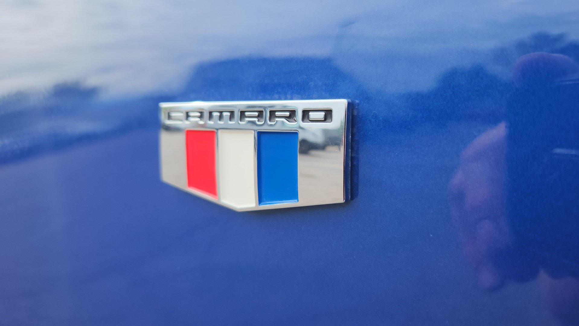 Used 2020 Chevrolet Camaro LT RWD image 16