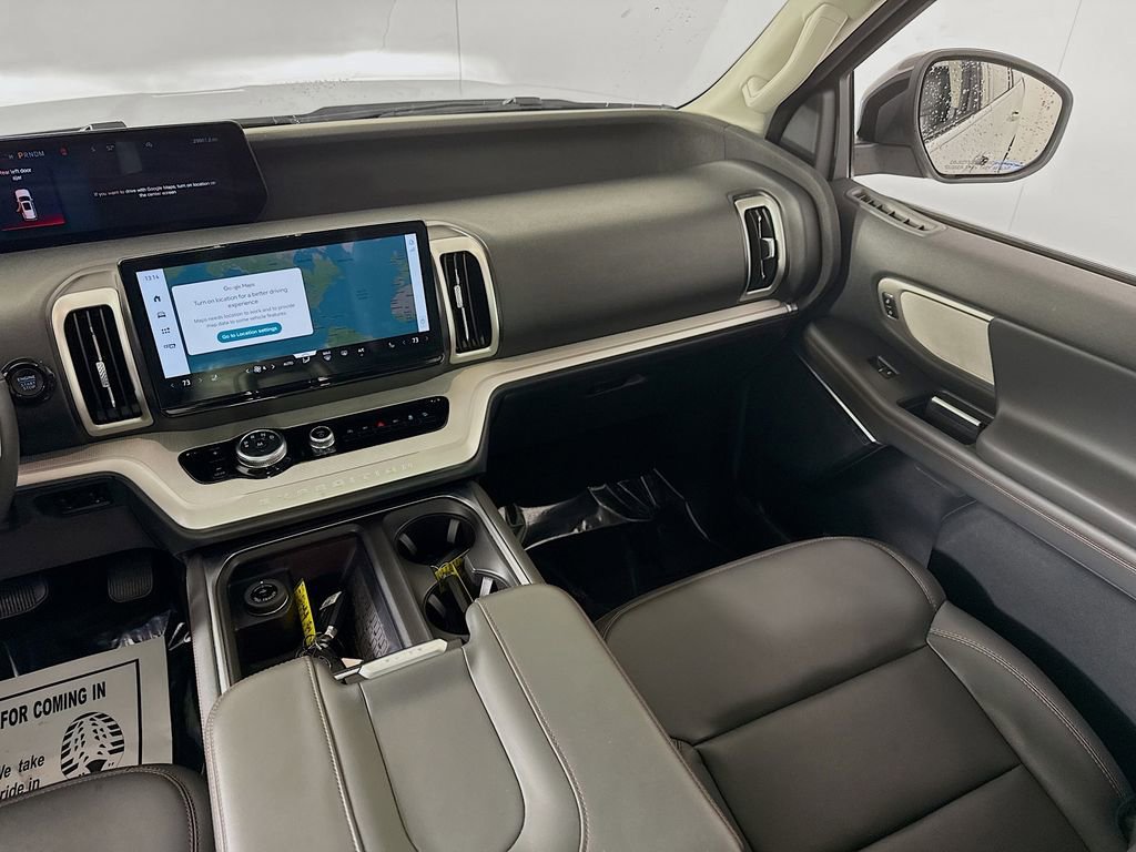 Certified 2025 Ford Expedition Active AWD/4WD image 26
