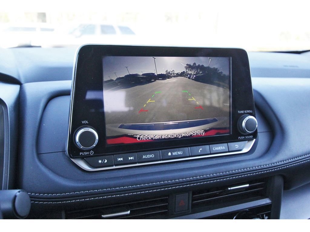 Used 2024 Nissan Rogue SV w/ SV Premium Package image 23